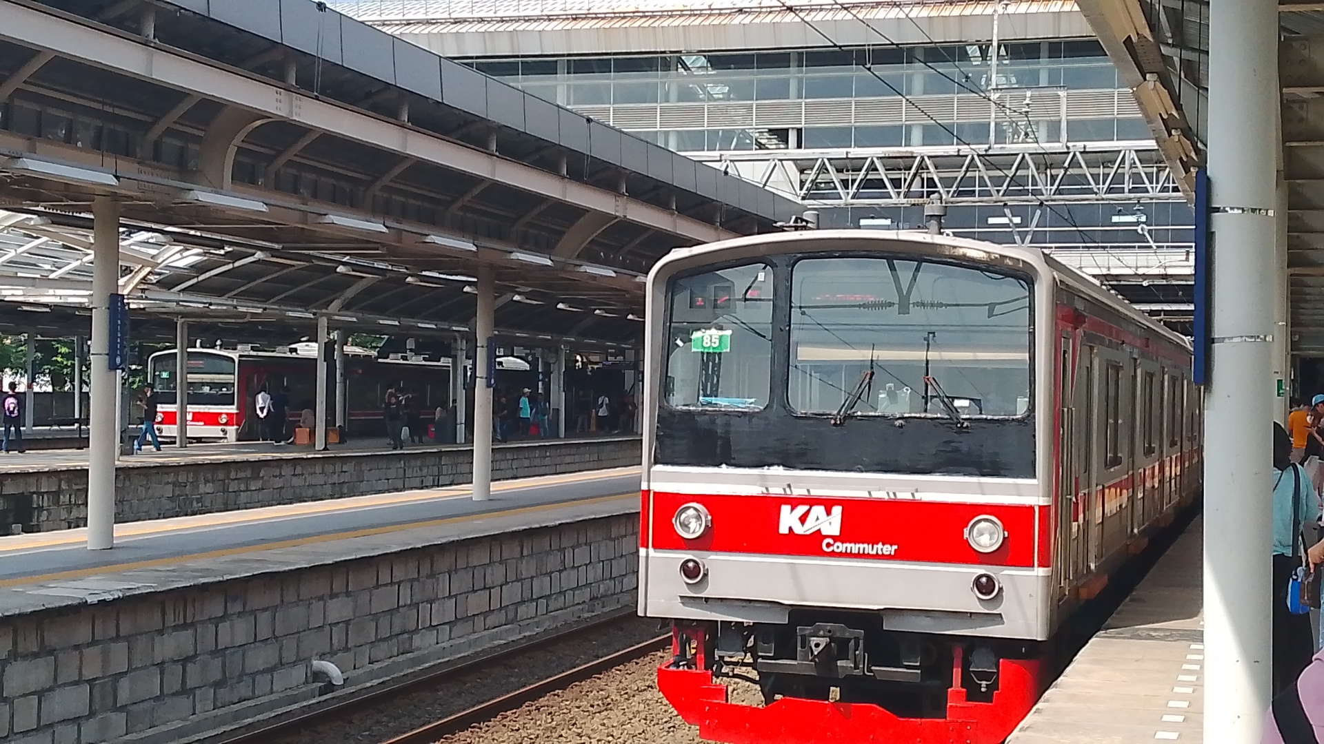 205 di Jatinegara  di Indonesia - foto kereta api