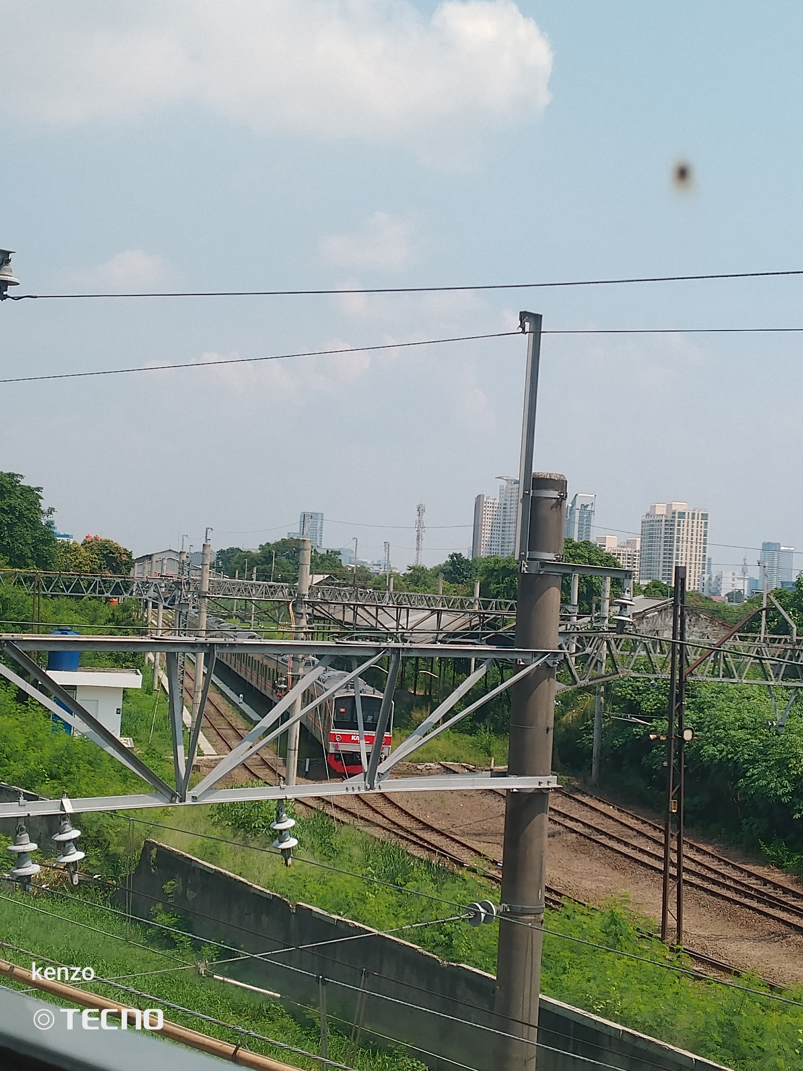 Depo Manggarai  di Stasiun Indonesia - foto kereta api terbaru