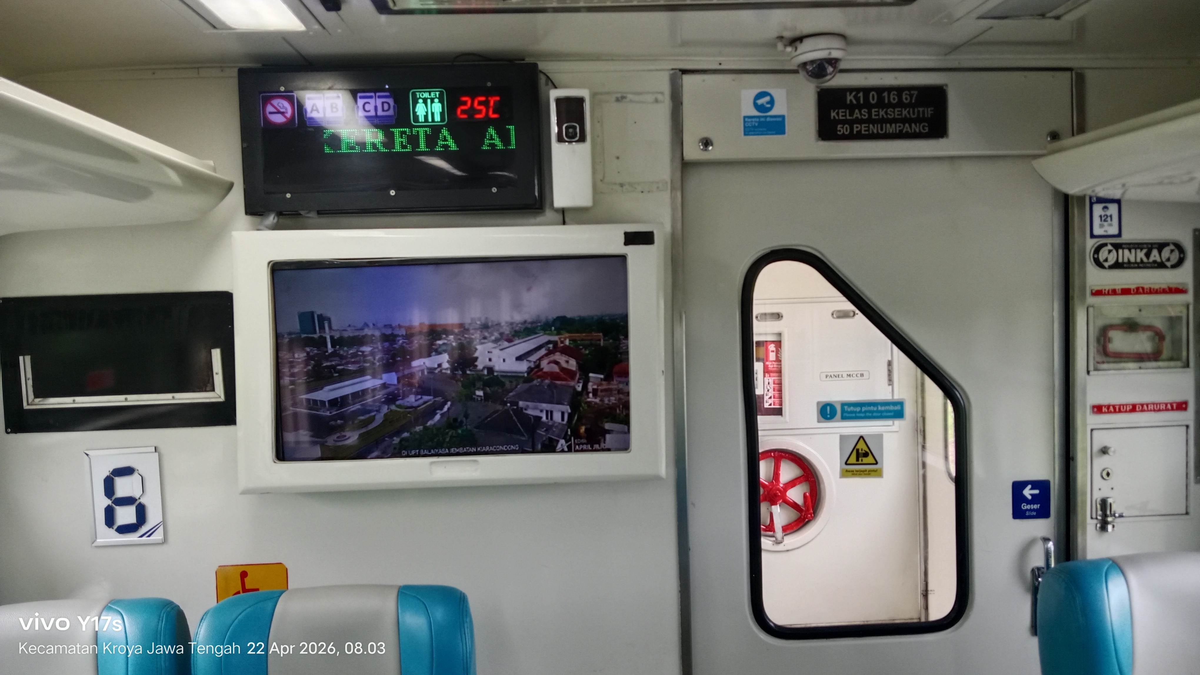 Fasilitas kereta api Purwojaya rute Cilacap Gambir PP