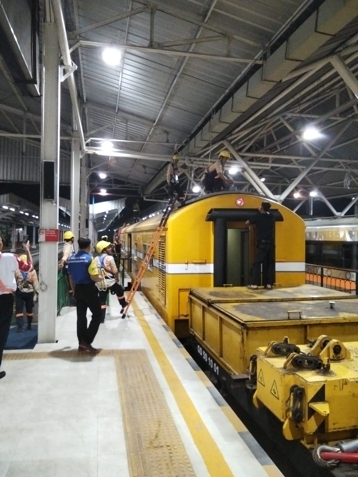 Kereta NR (Non Revenue)  Kereta Penolong di Indonesia - foto kereta api