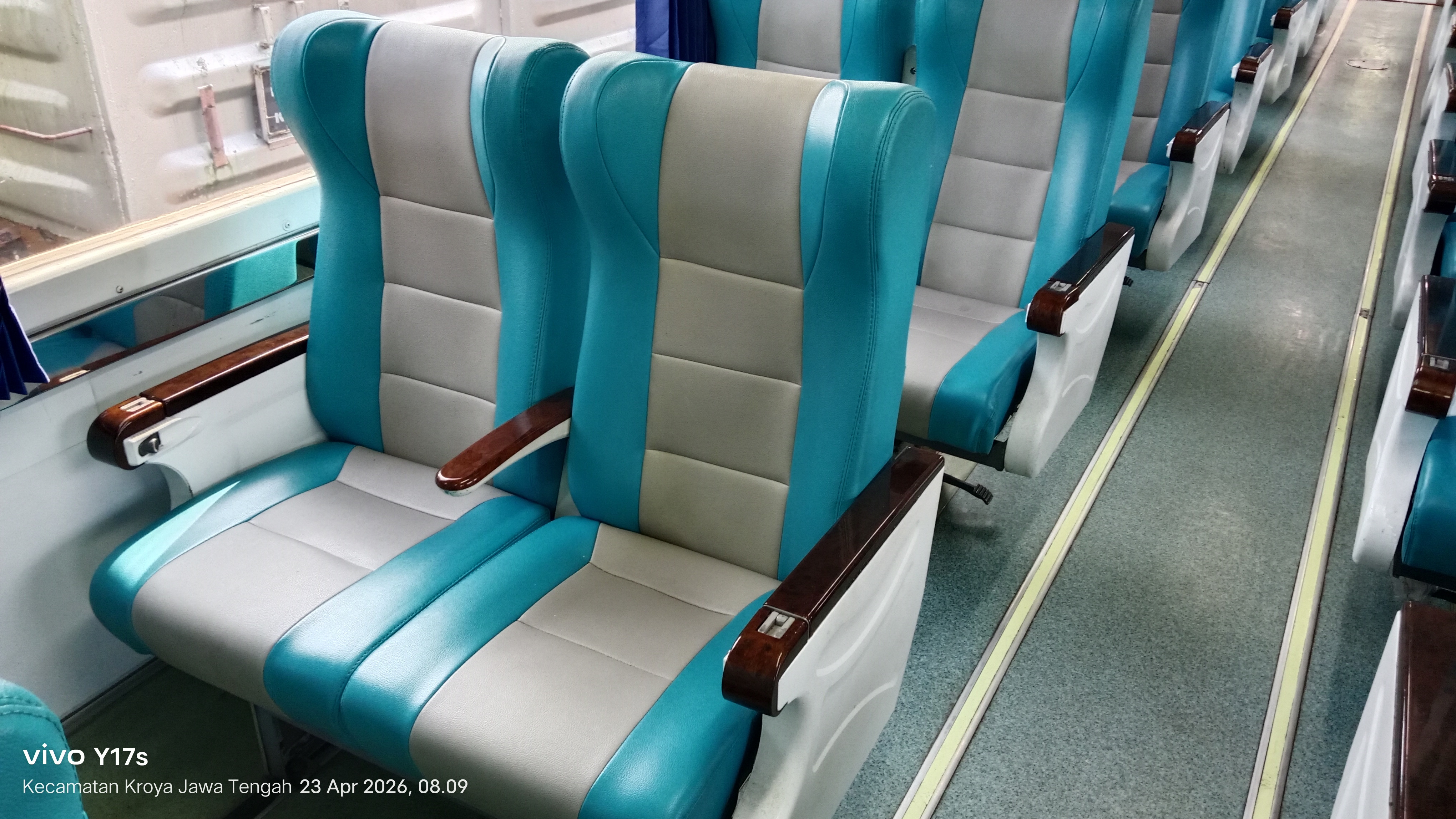 Kursi Eksekutif Kereta Api 7007C Tambahan Yogyakarta - Gambir PP