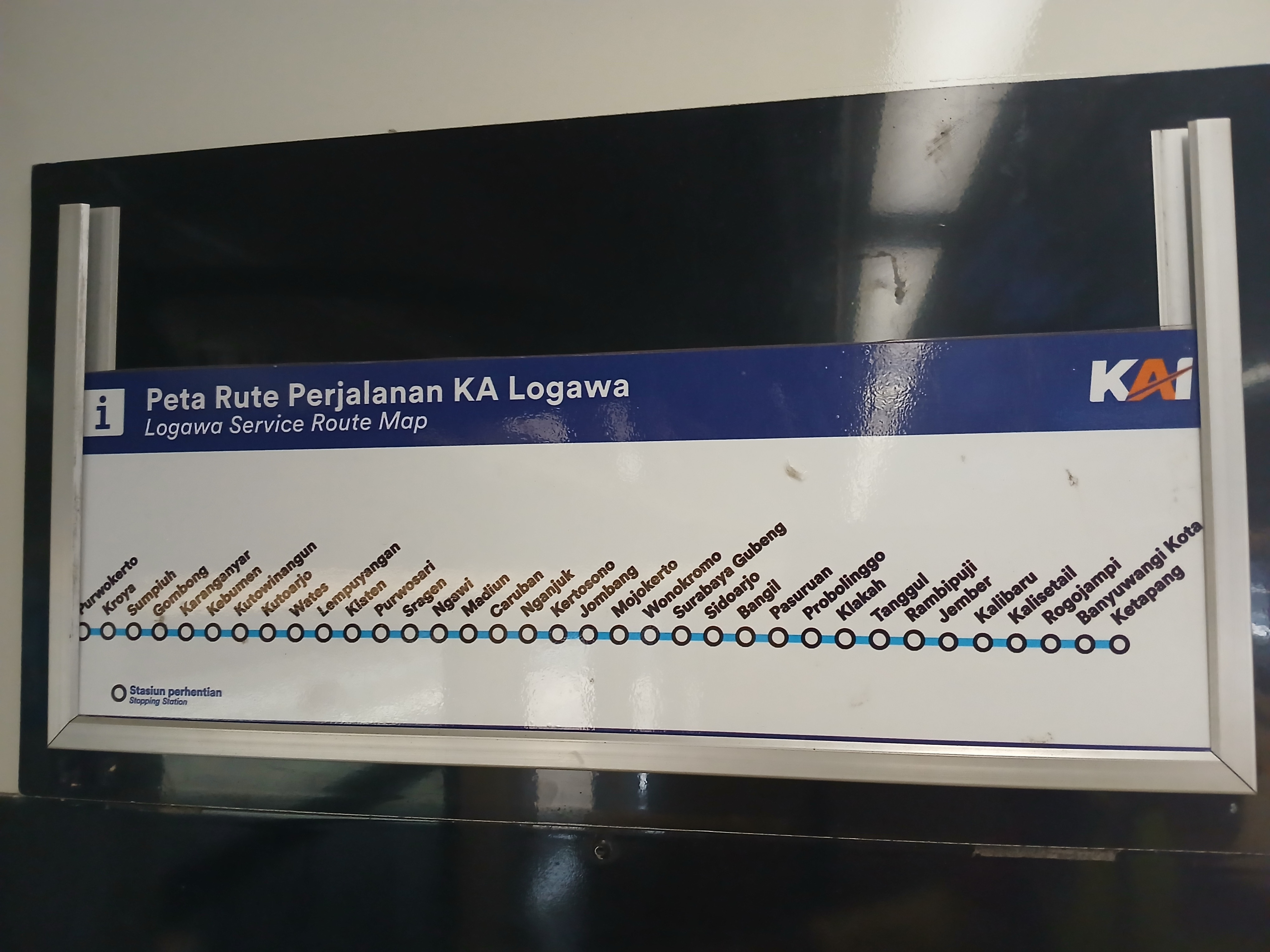 Rute perjalanan ka logawa di Indonesia - foto kereta api