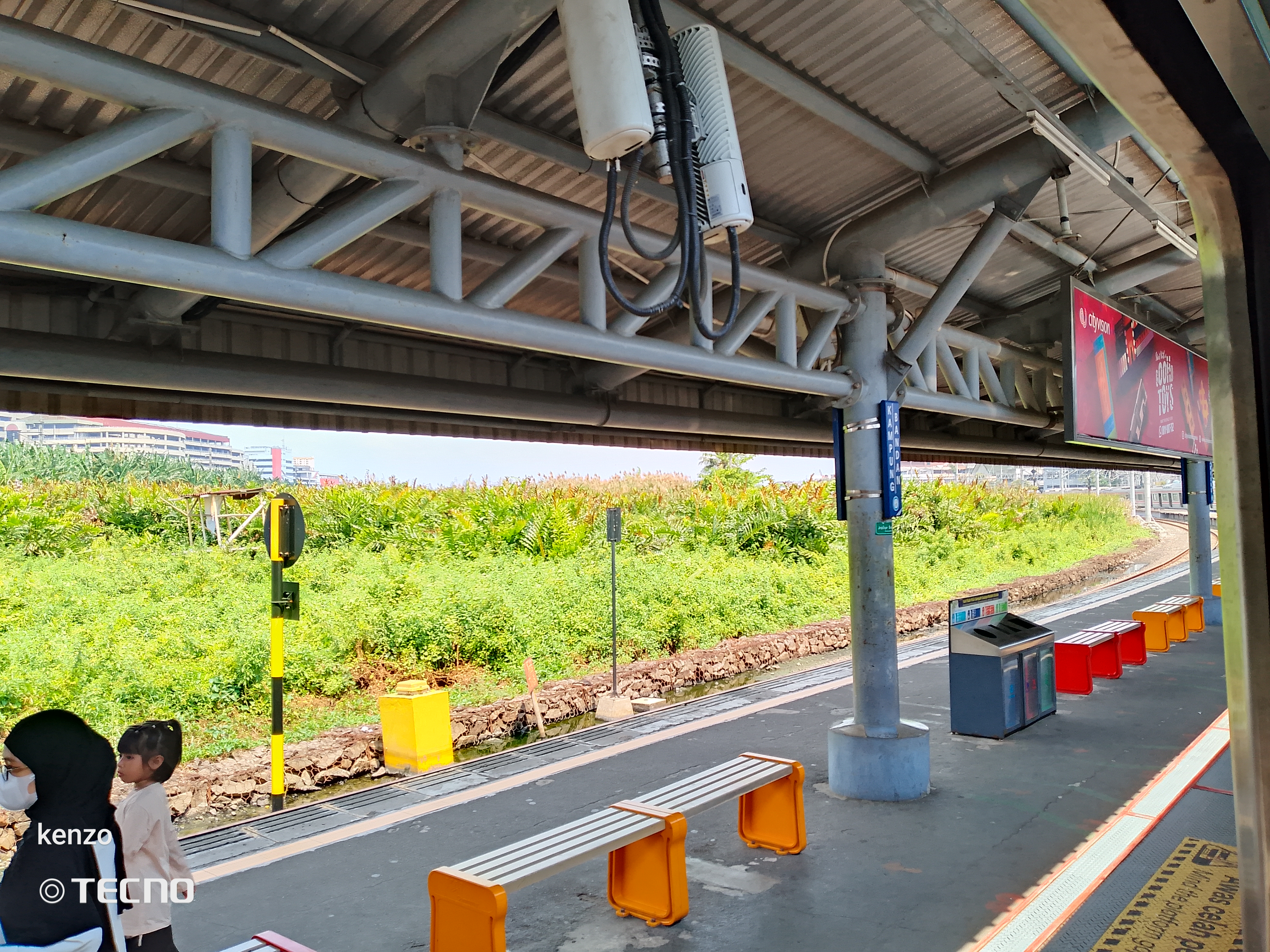 Sepi di Indonesia - foto kereta api