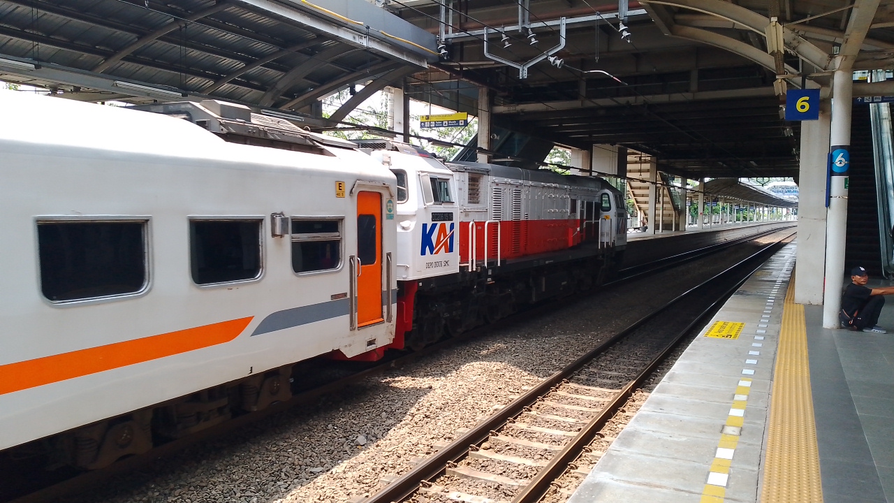 Cikuray di Indonesia - foto kereta api