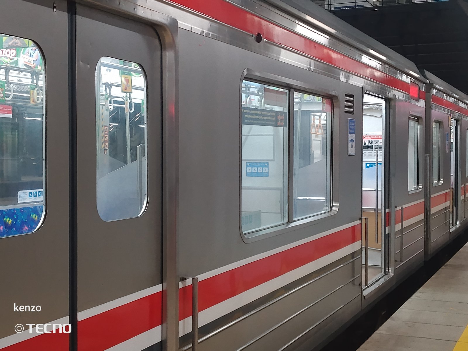 JR 205 NGELEK