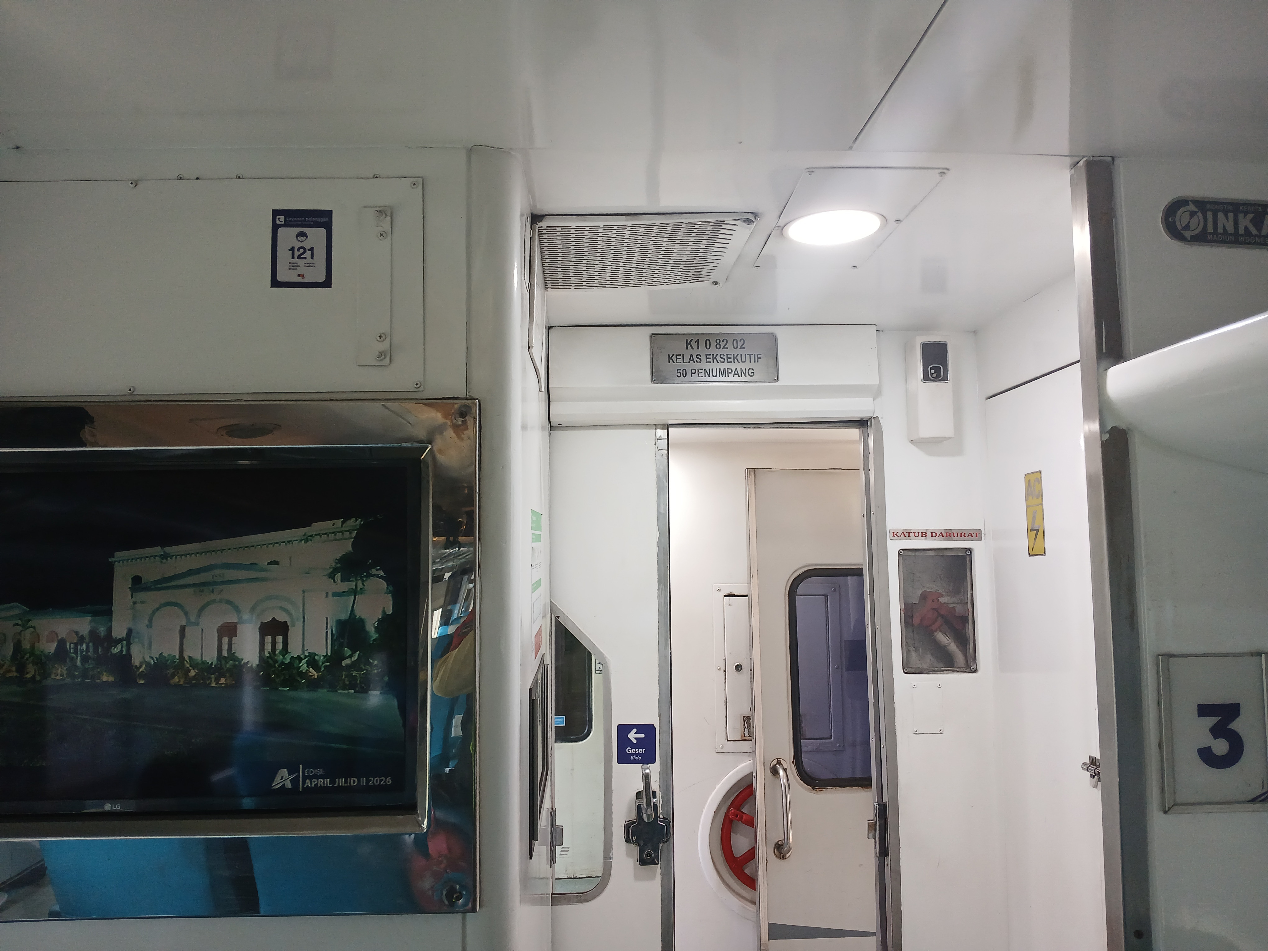 Kapasitas tempat duduk ka joglosemarkerto tujuan semarang tawang kelas exsekutif