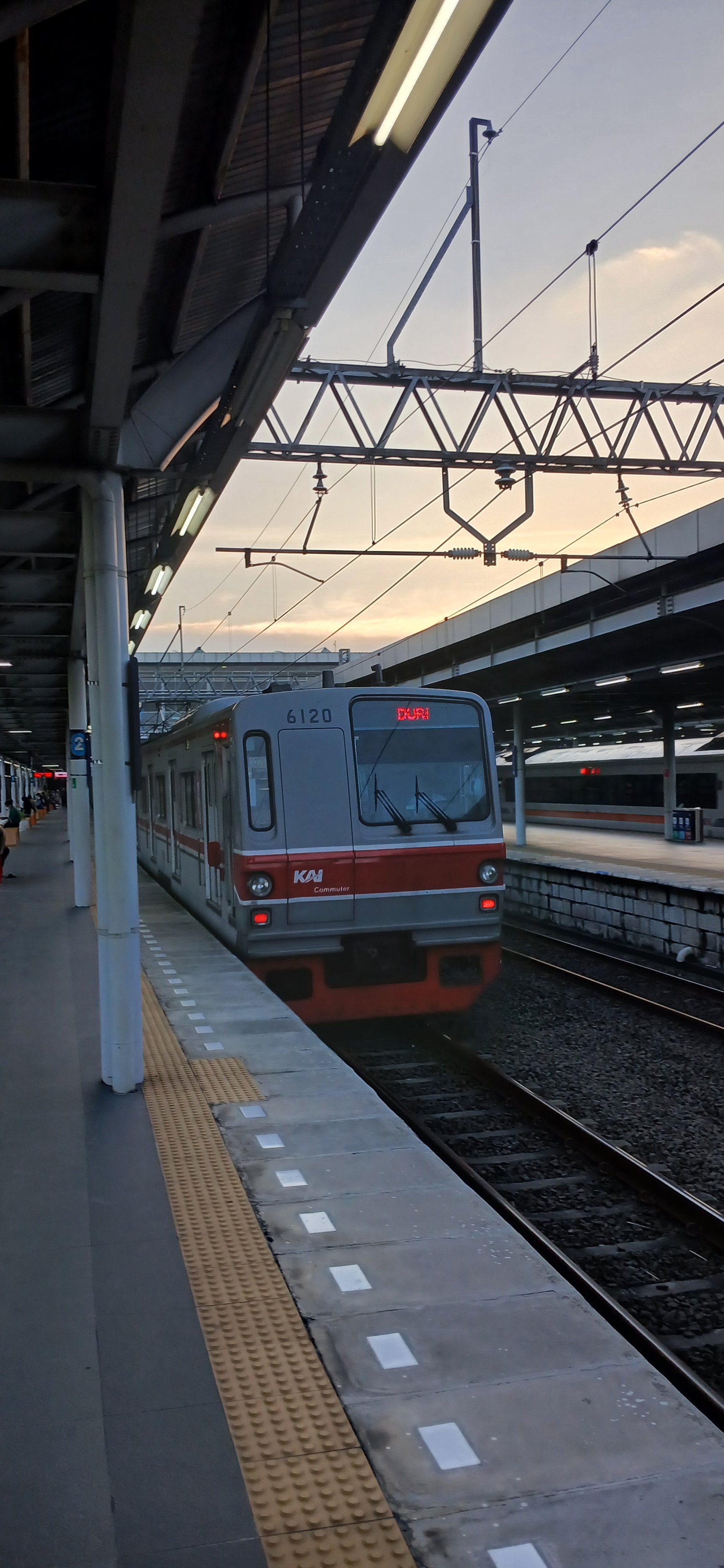 Foto KRL TM 6020 di Indonesia