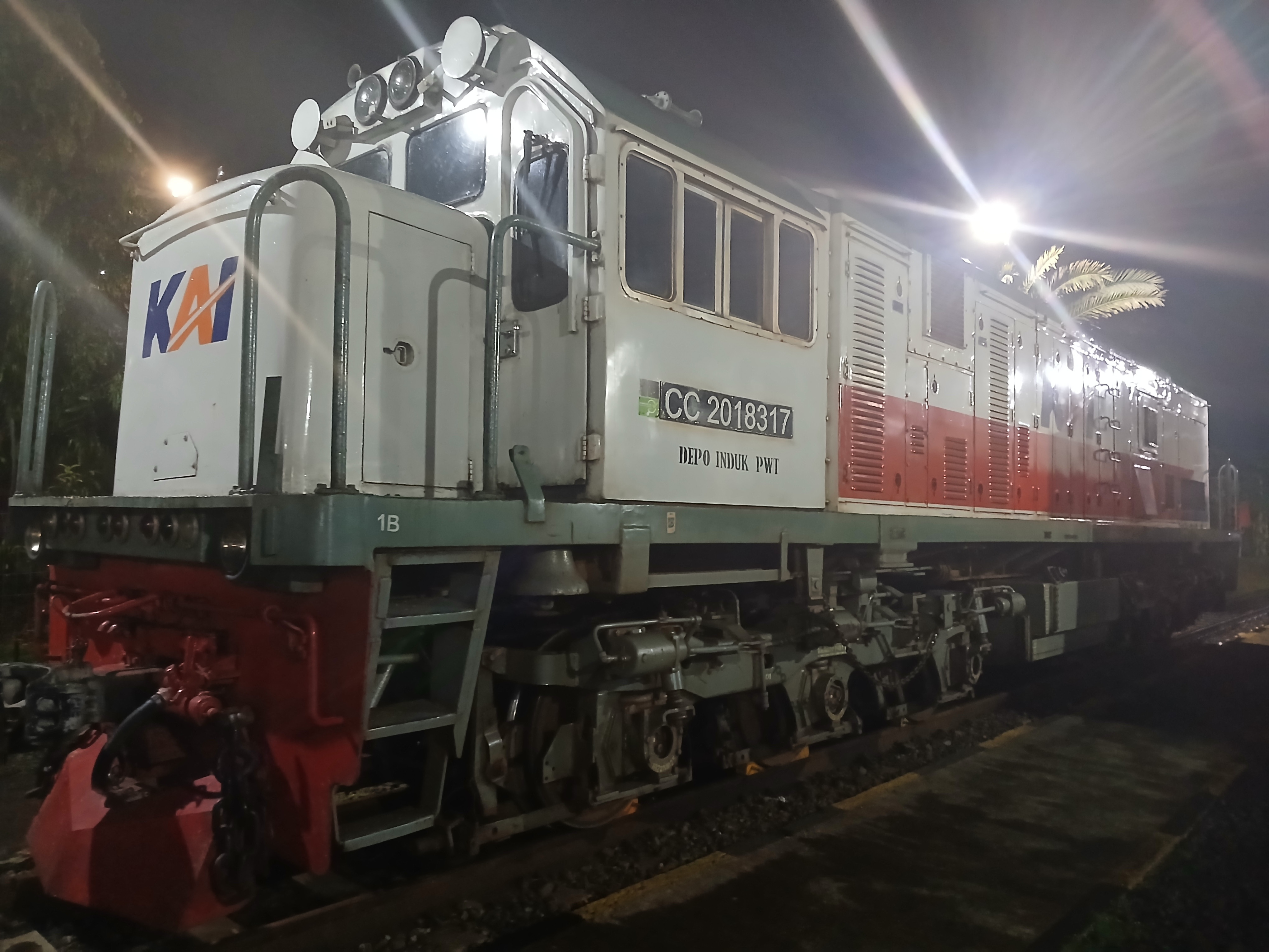Lokomotif cc 201 83 17