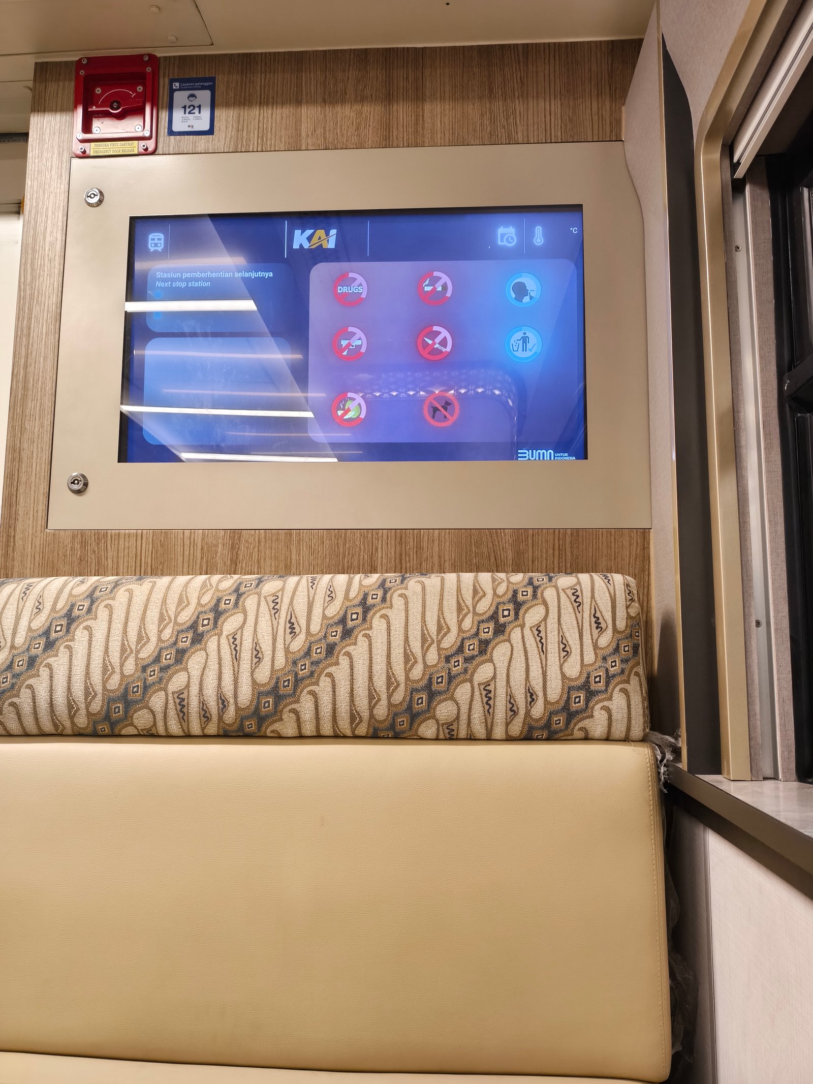 Papan kereta makan Bangunkarta