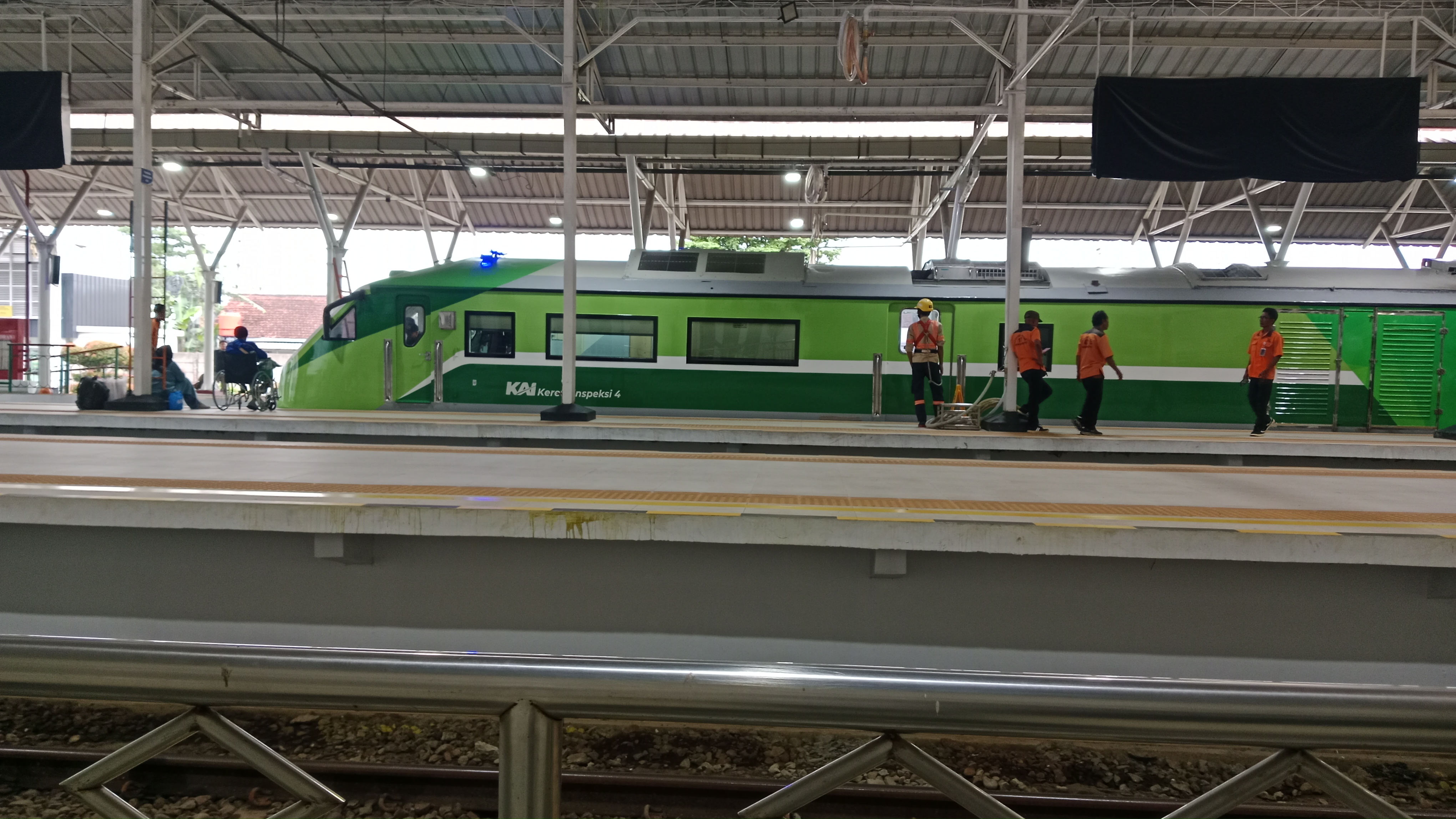 KLB KAIS K10866 di Indonesia - foto kereta api dan lokomotif