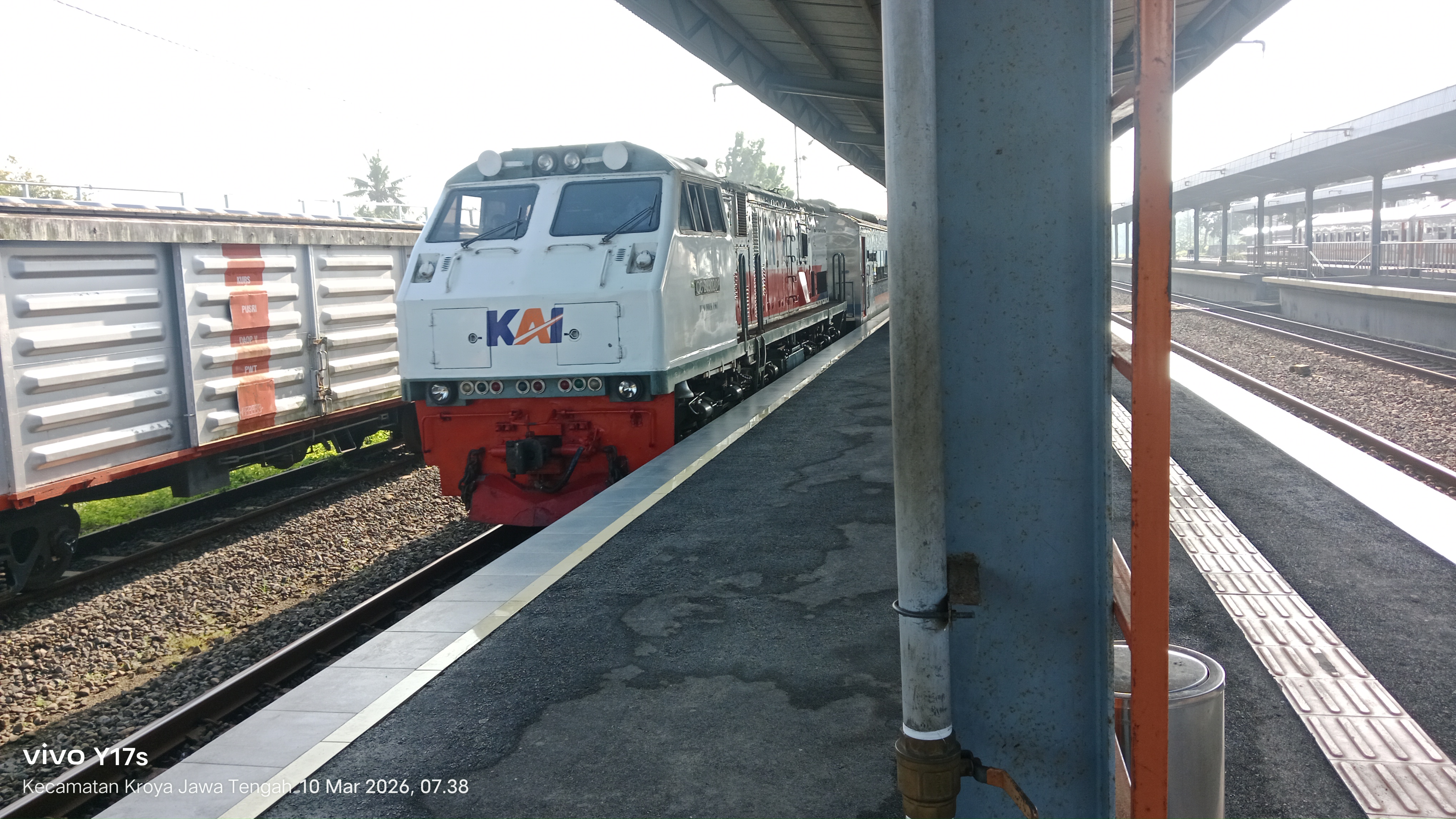 Lokomotif Sawunggalih di Indonesia - foto kereta api dan lokomotif