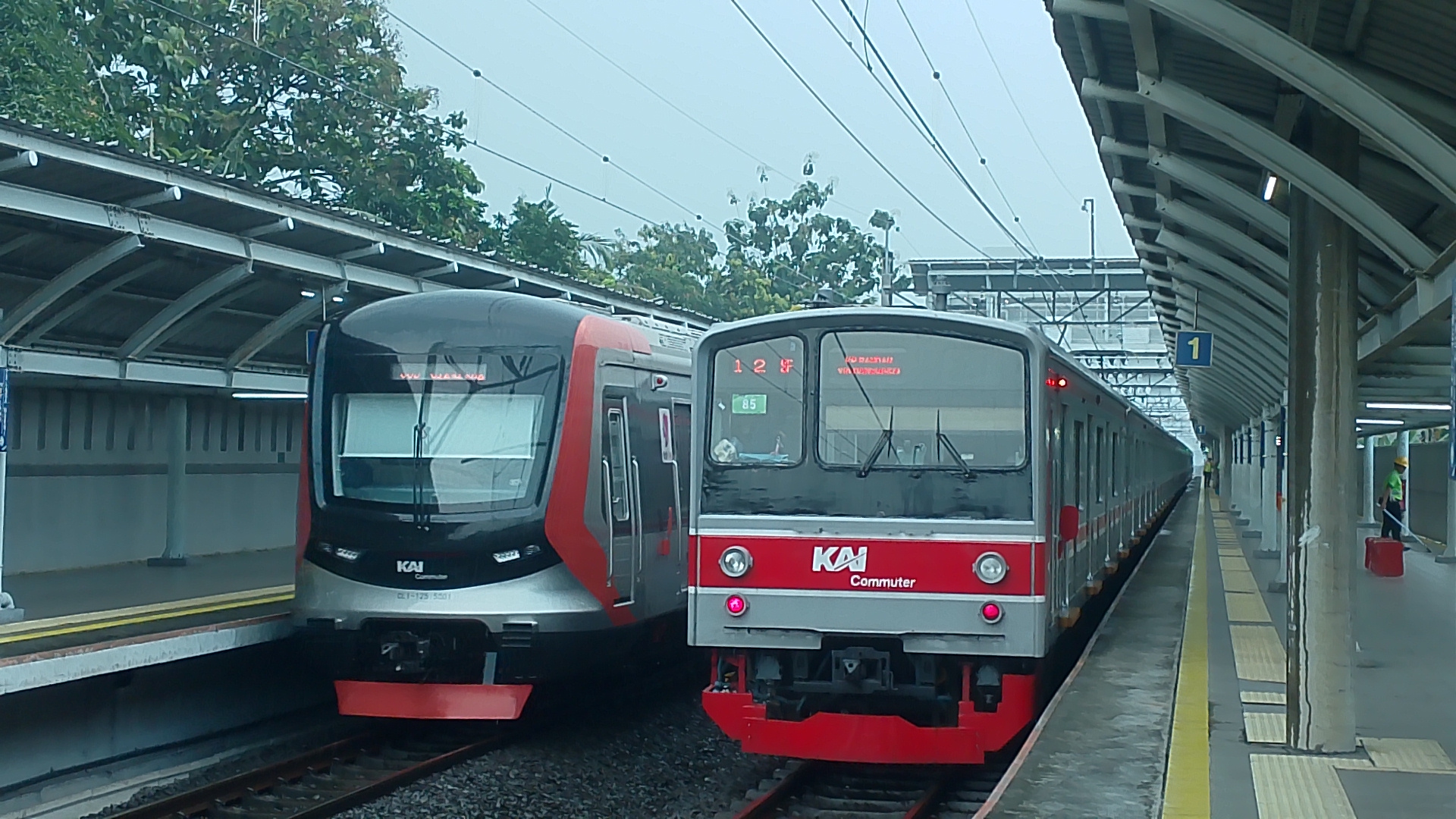 Foto ChiPang = China Jepang  - Kereta Chipang di Indonesia