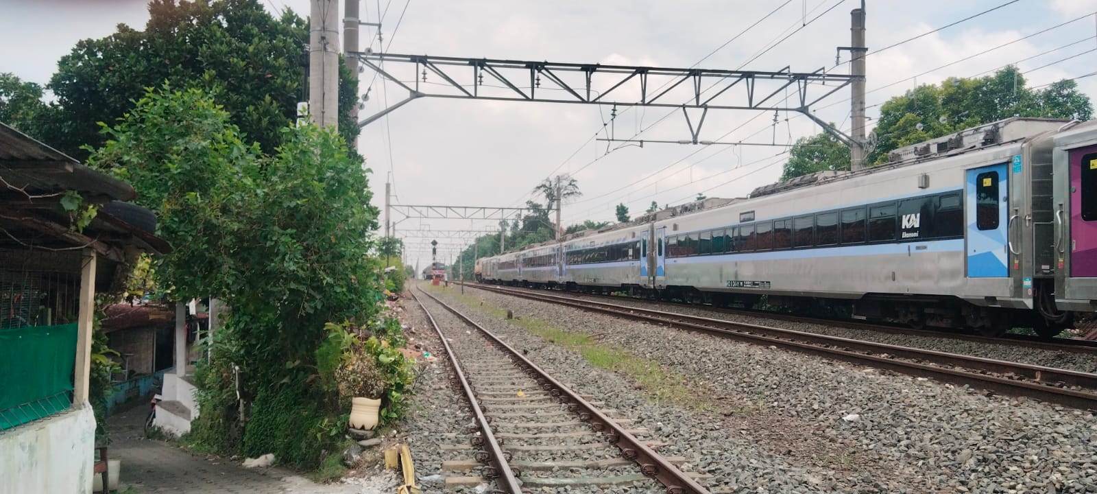 Soal sehari ya cegat di Indonesia - foto kereta api dan lokomotif