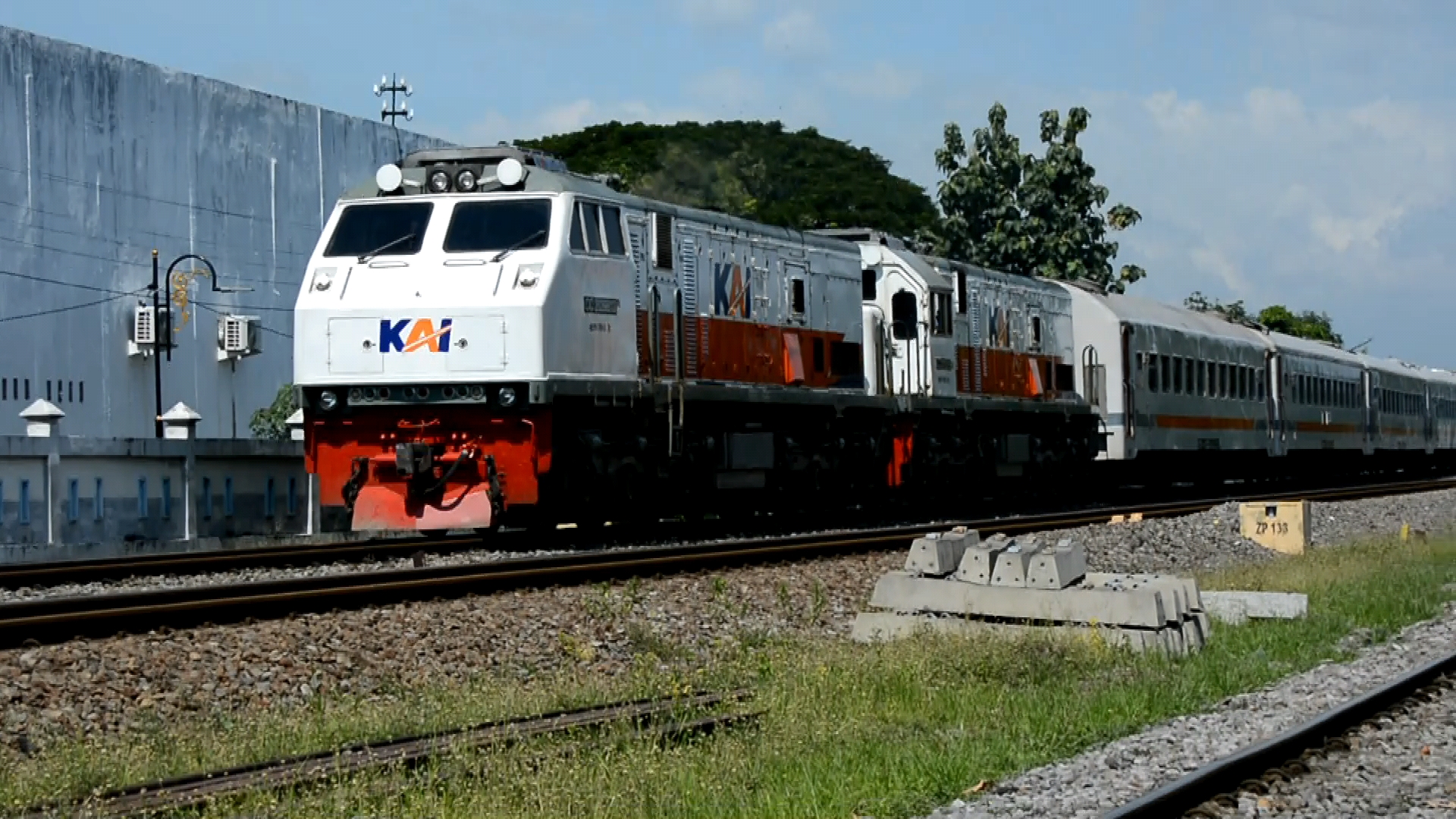 Rfmadiun  di Indonesia - foto kereta api dan lokomotif