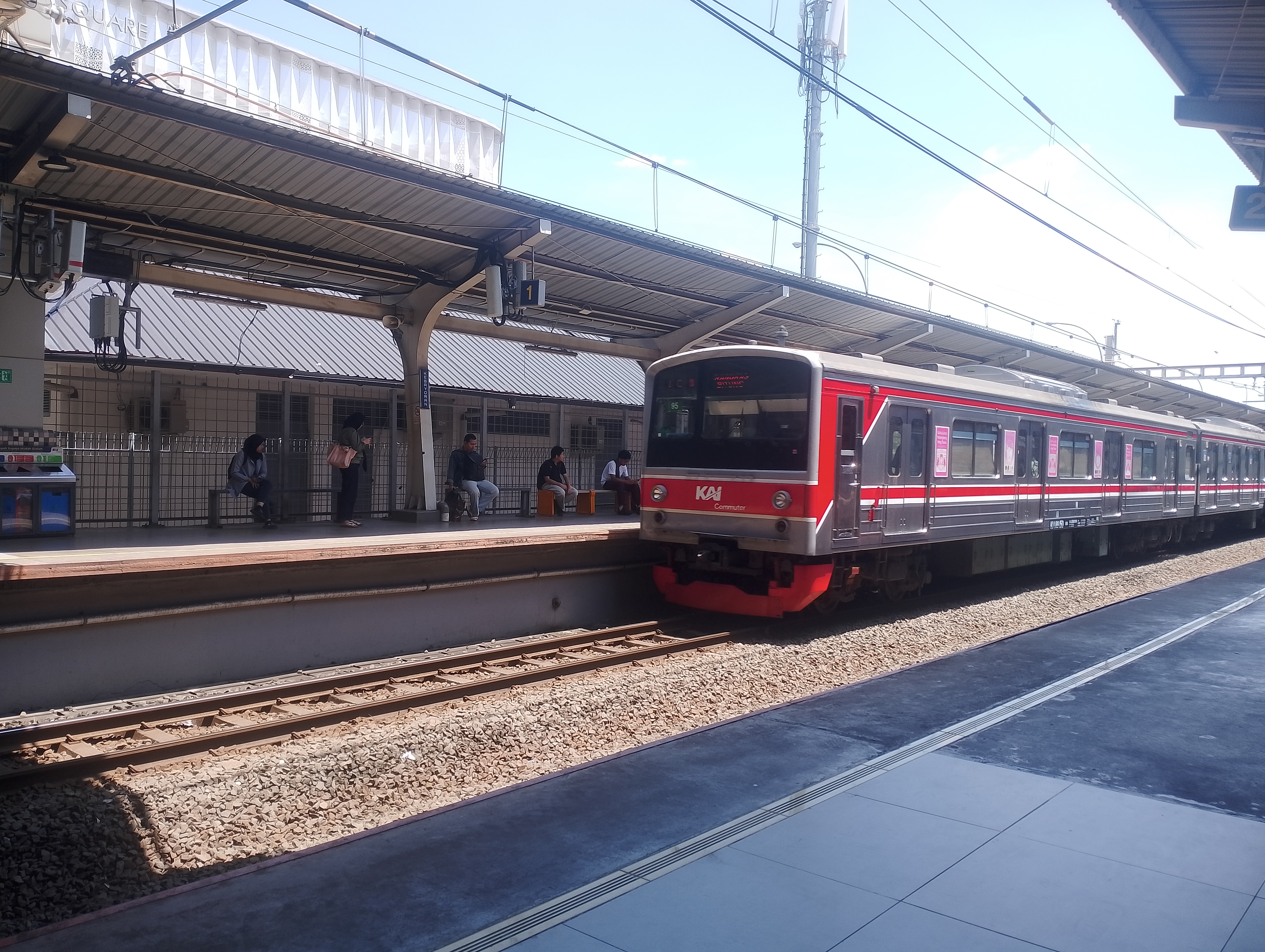 si kotak lagi si kotak lagi di Indonesia - foto kereta api dan lokomotif