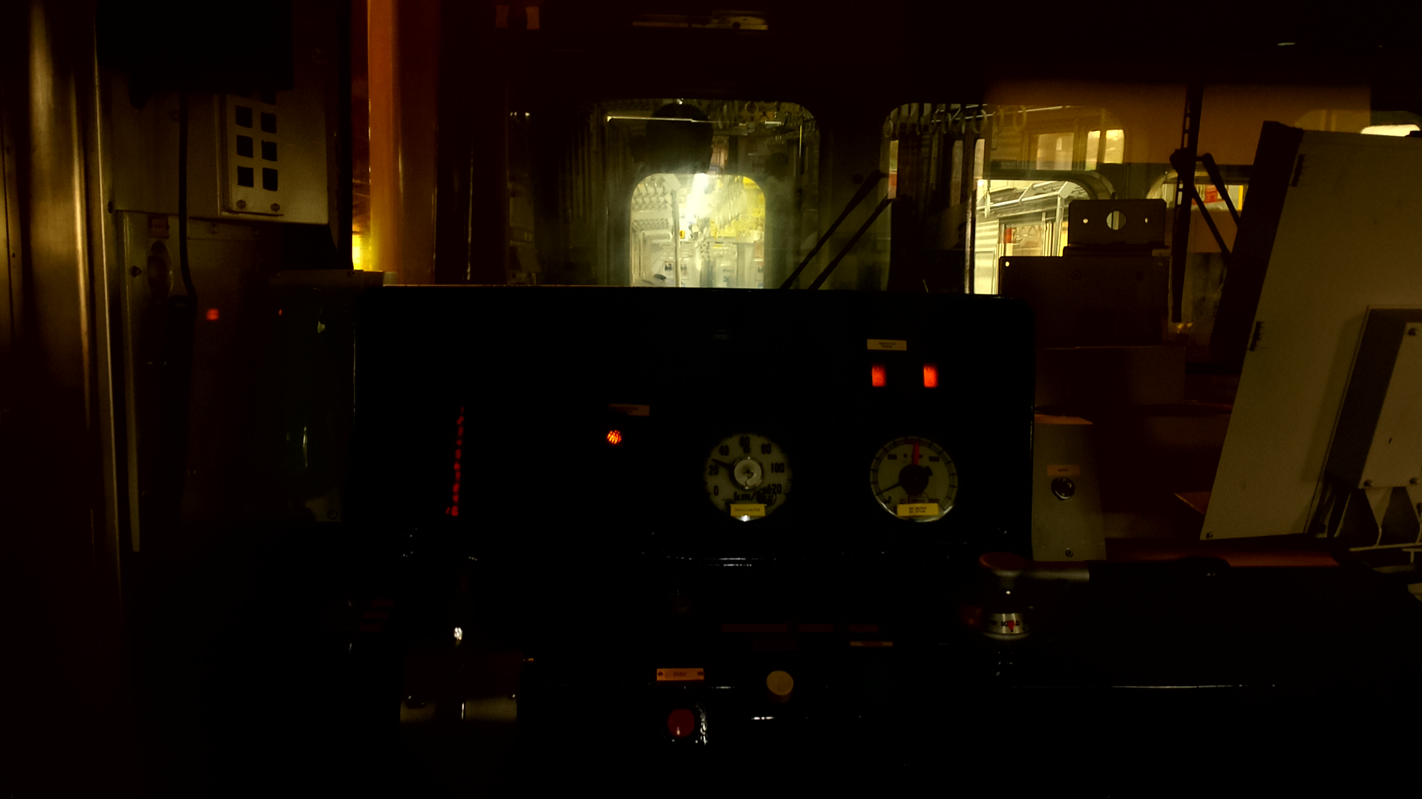 Kabin Jr di Indonesia - foto kereta api dan lokomotif