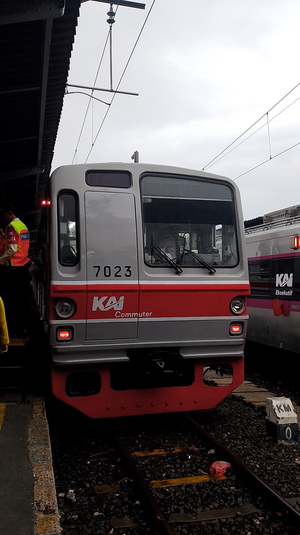 Tm7000 sebelum Purna di Indonesia - foto kereta api dan lokomotif