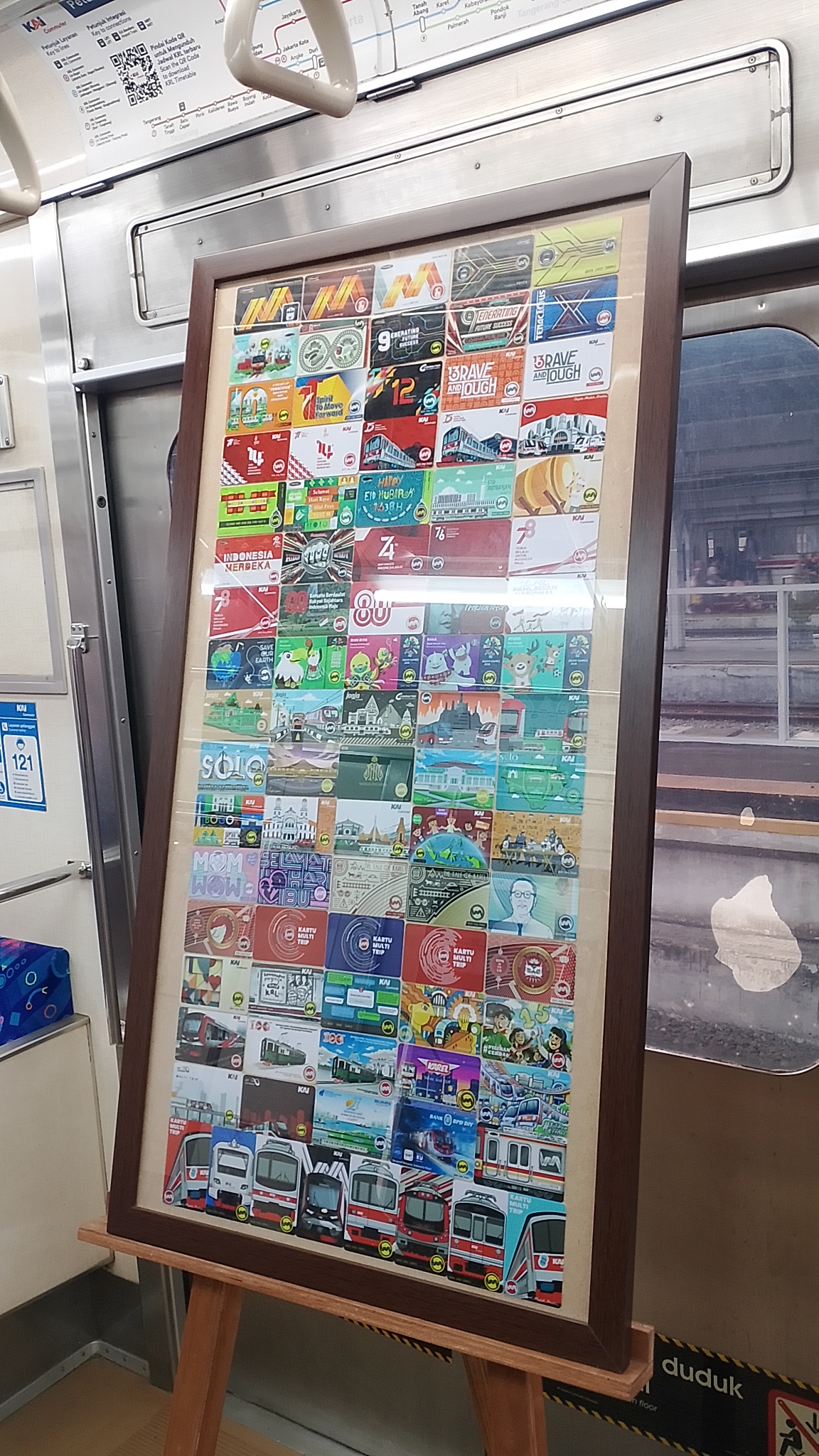 kartu nya Banyak banget  di Indonesia - foto kereta api dan lokomotif