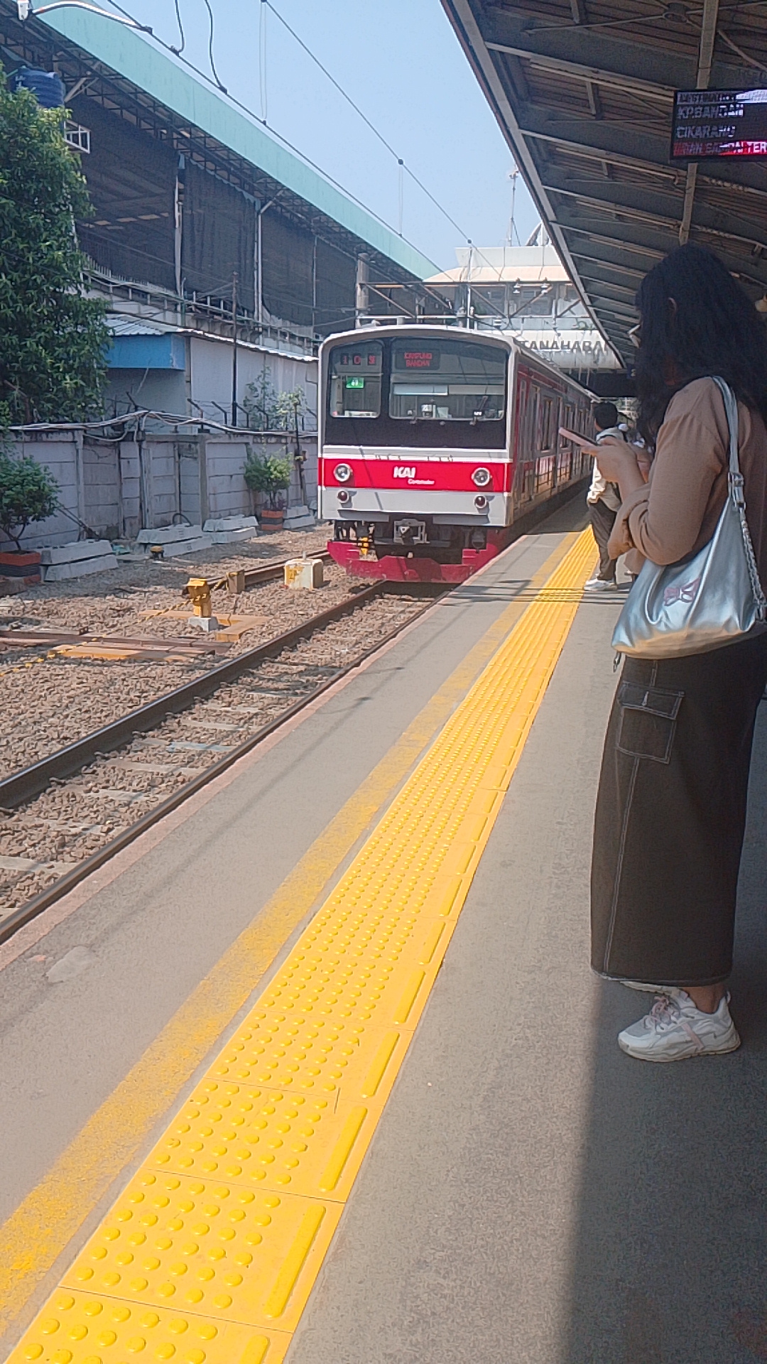 tanah Abang Old di Indonesia - foto kereta api dan lokomotif