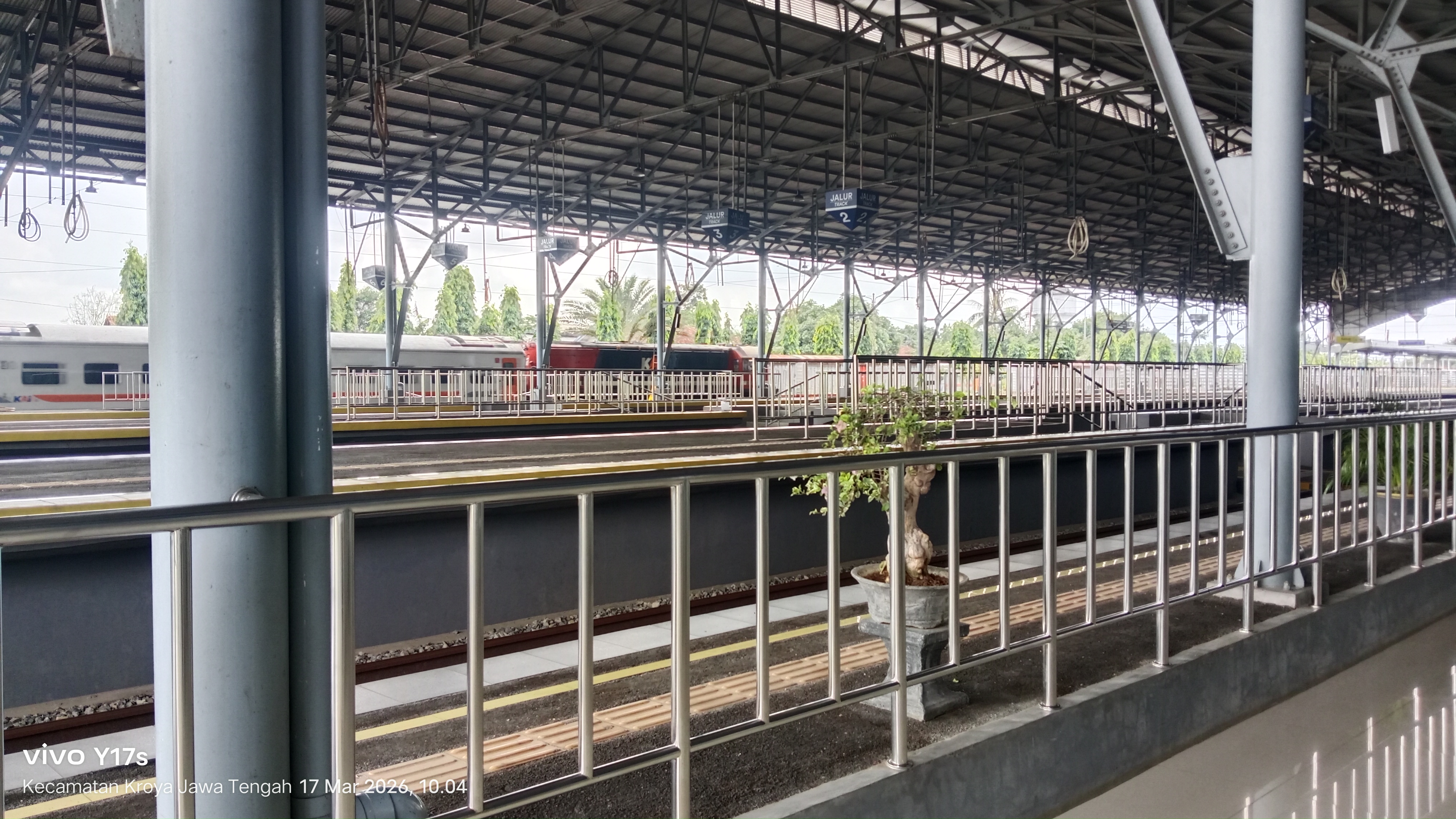 Lokomotif RNB di Indonesia - foto kereta api dan lokomotif