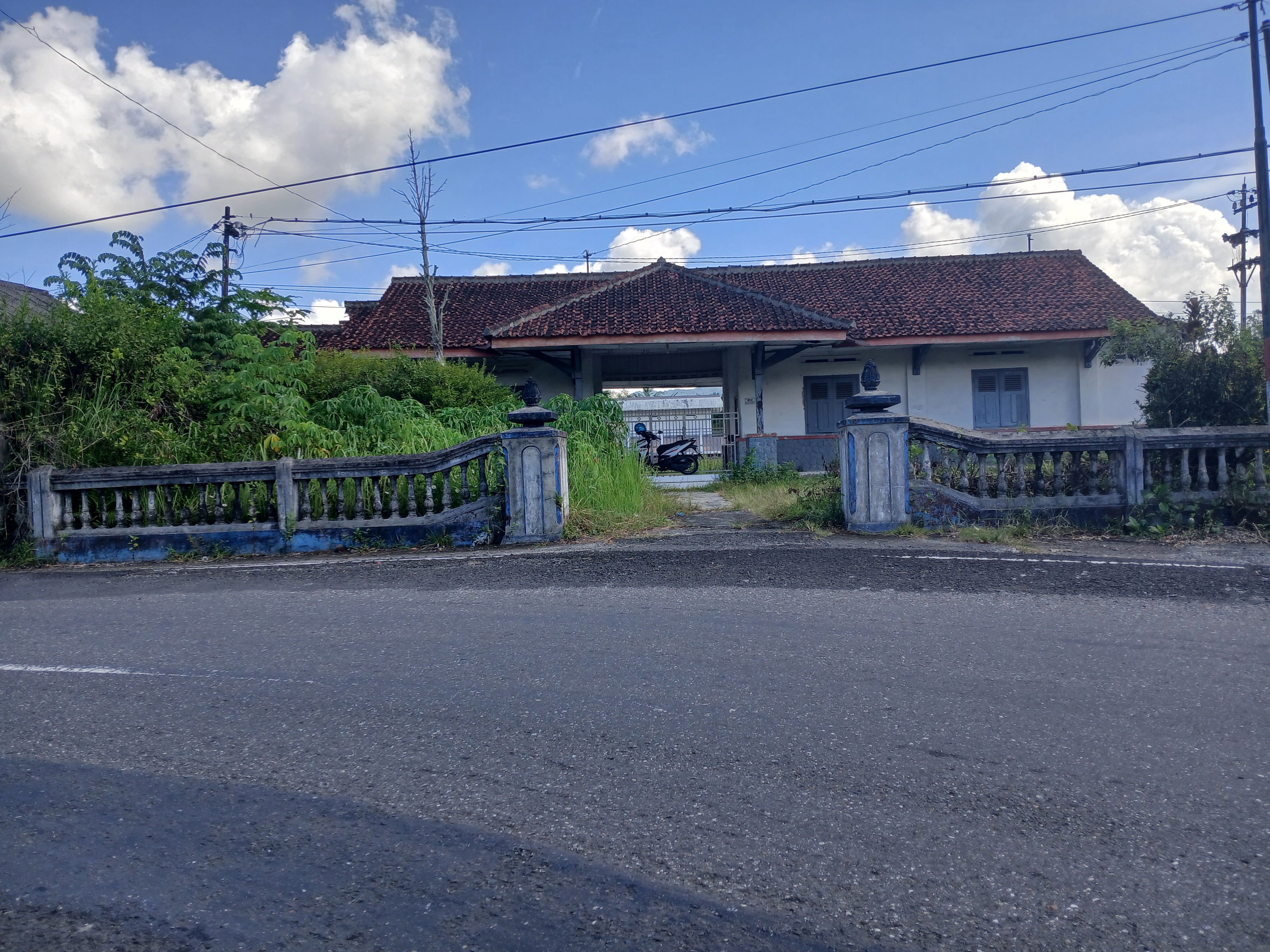 Stasiun ijo lama di Stasiun Indonesia - foto kereta api terbaru