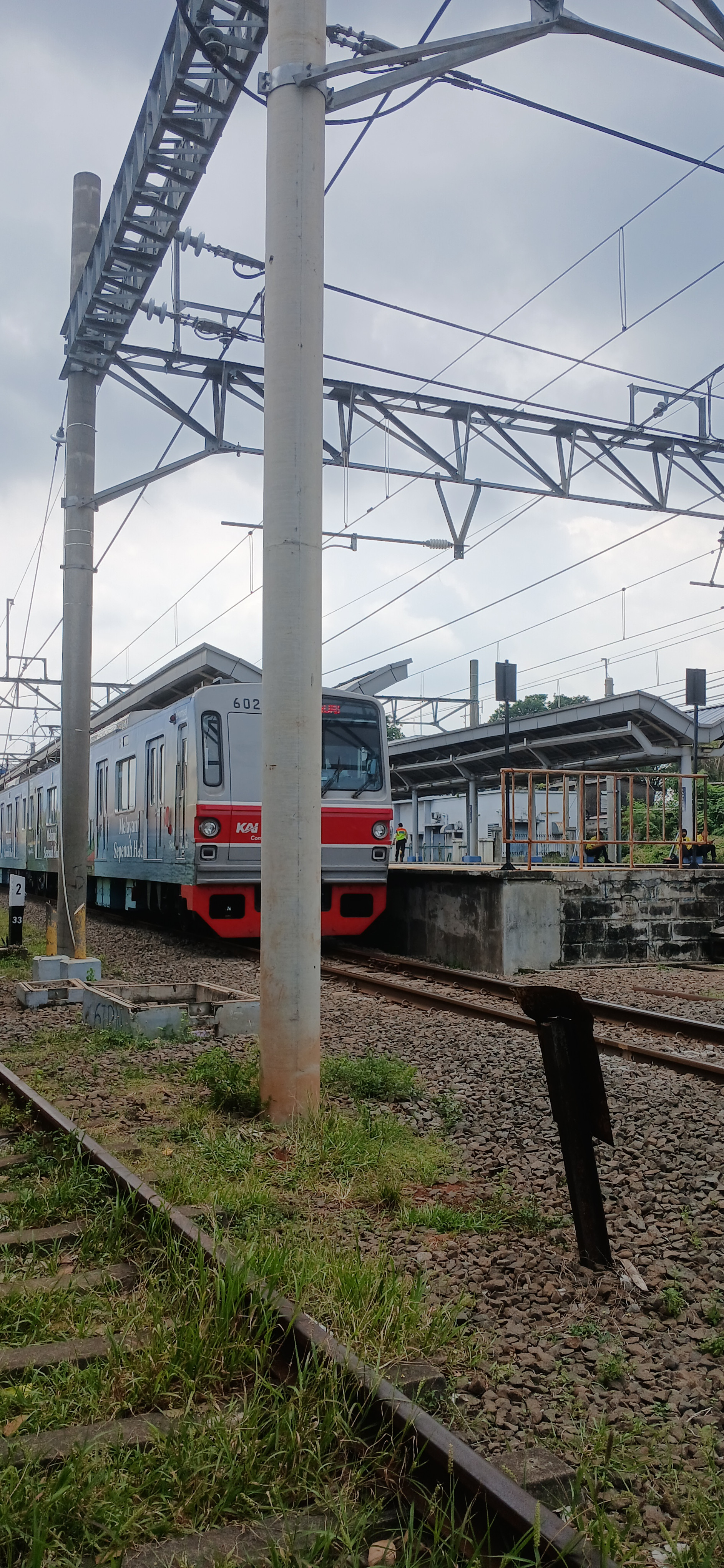 TM 6029 di Stasiun Indonesia - foto kereta api terbaru