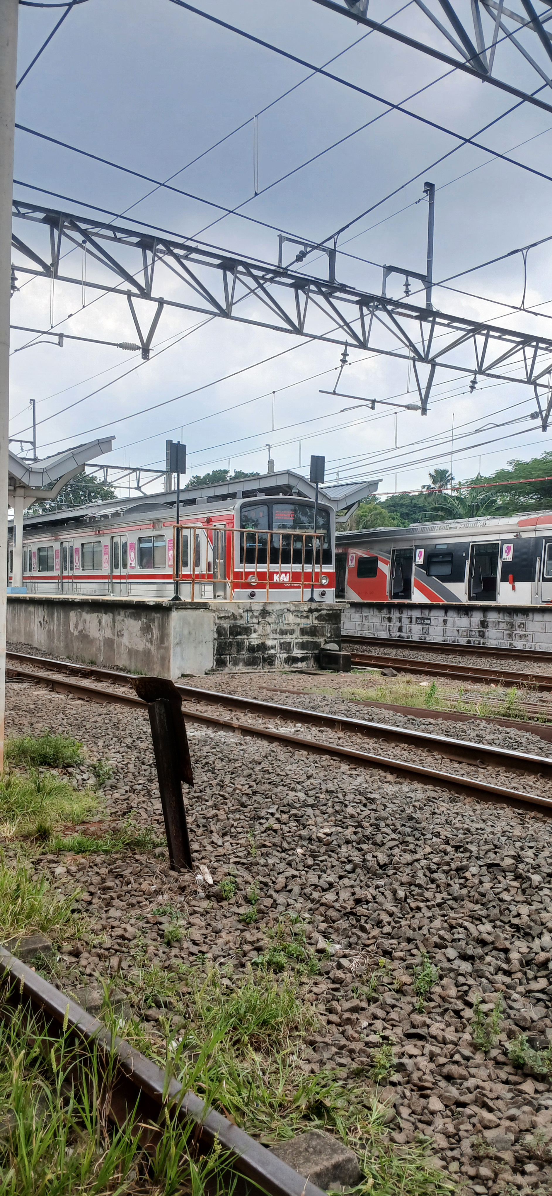 Foto JR 205 - Kereta Jr di Indonesia