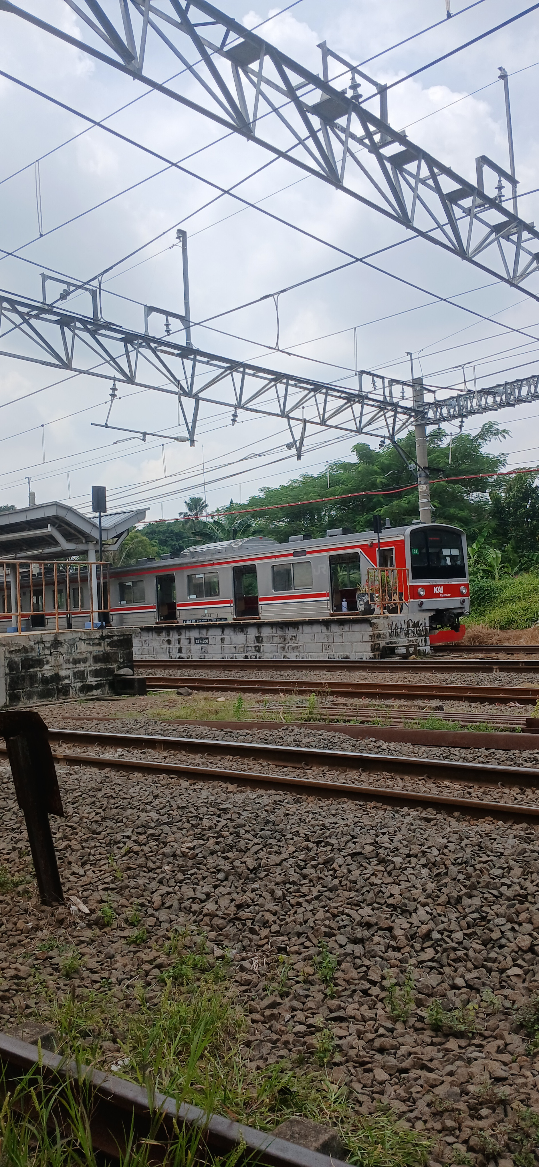 Foto JR 205 - Kereta Jr di Indonesia