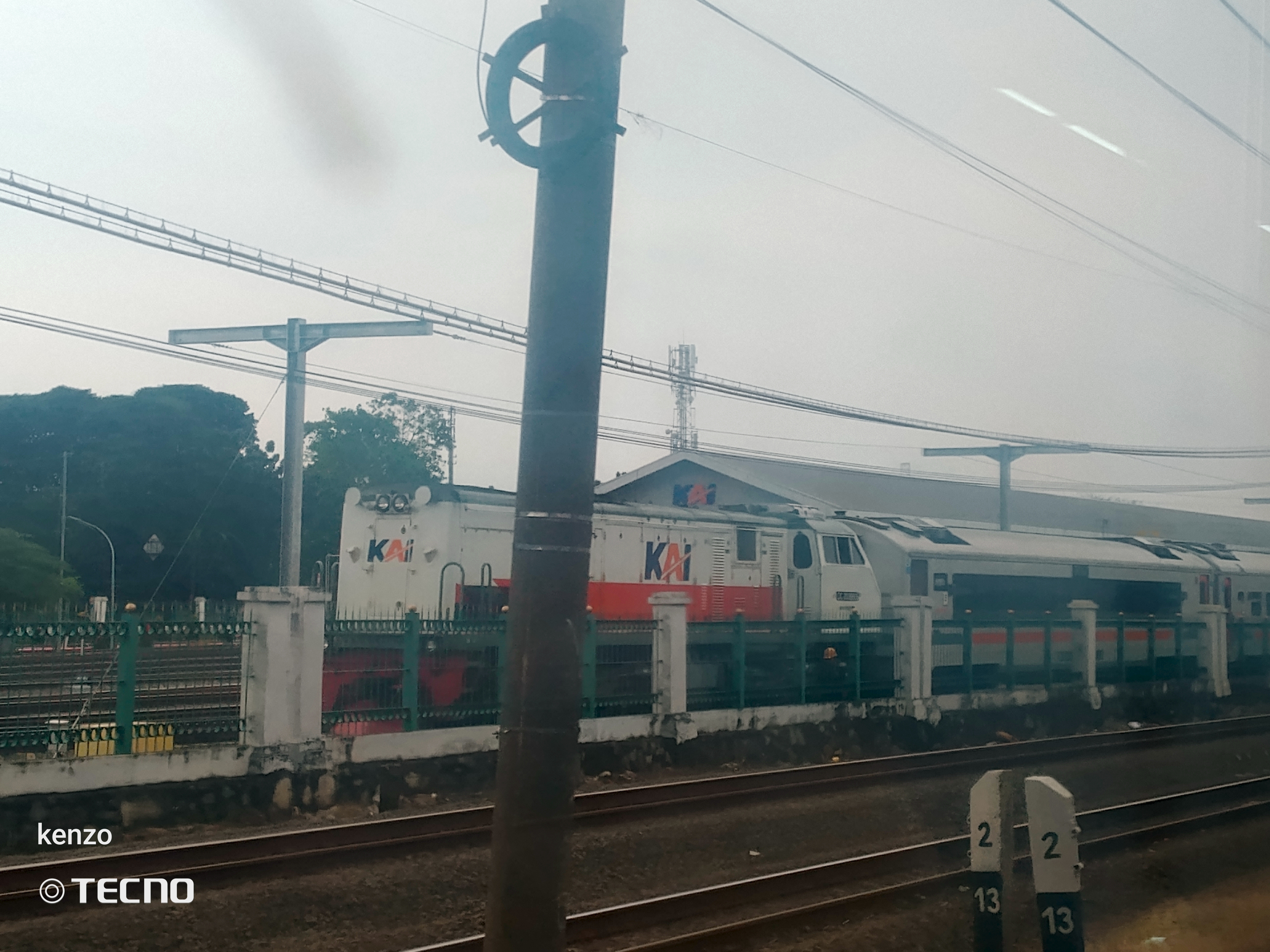 cipinang di Stasiun Indonesia - foto kereta api terbaru
