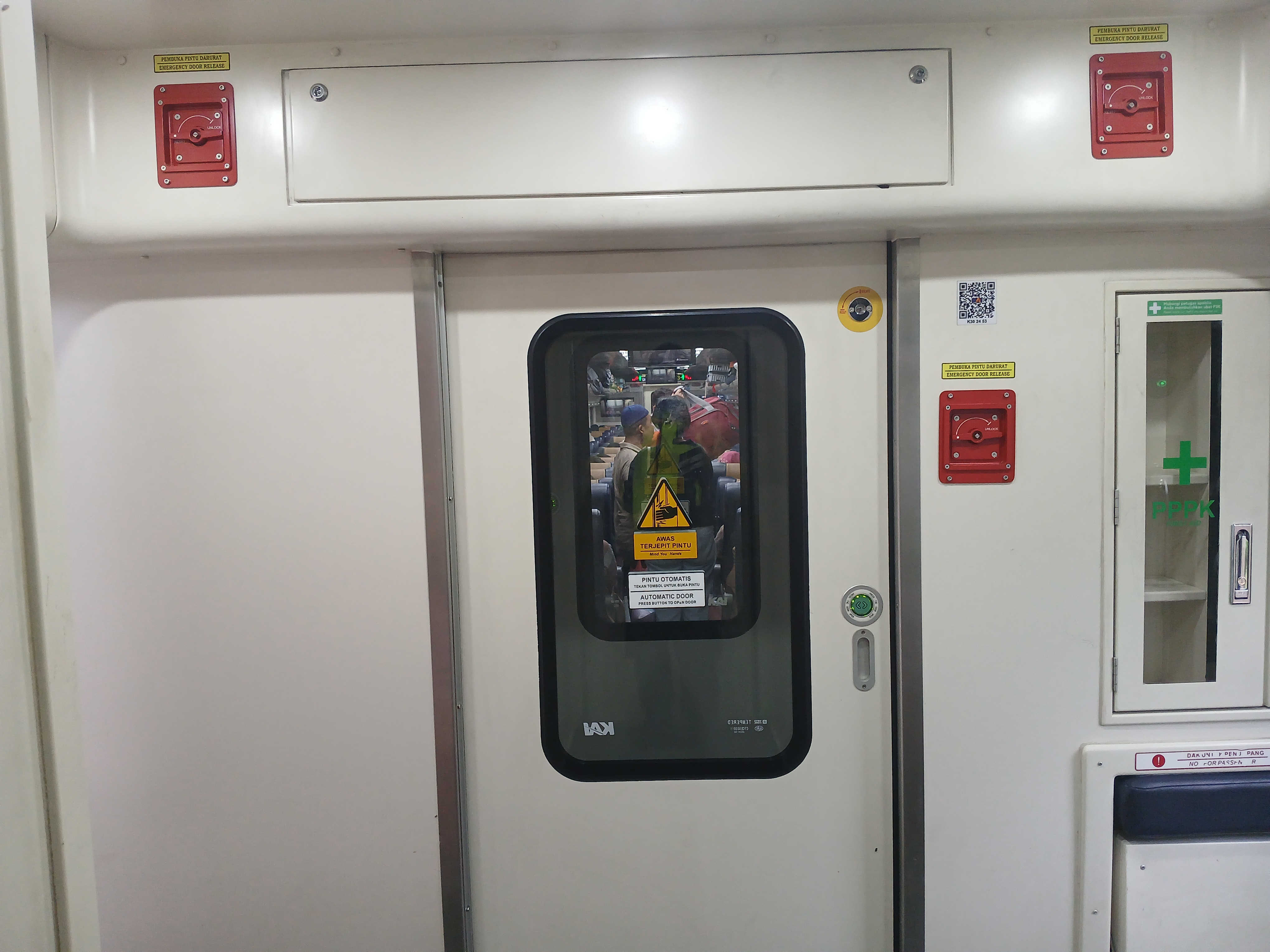 Ka progo lpn - pse di Stasiun Indonesia - foto kereta api terbaru