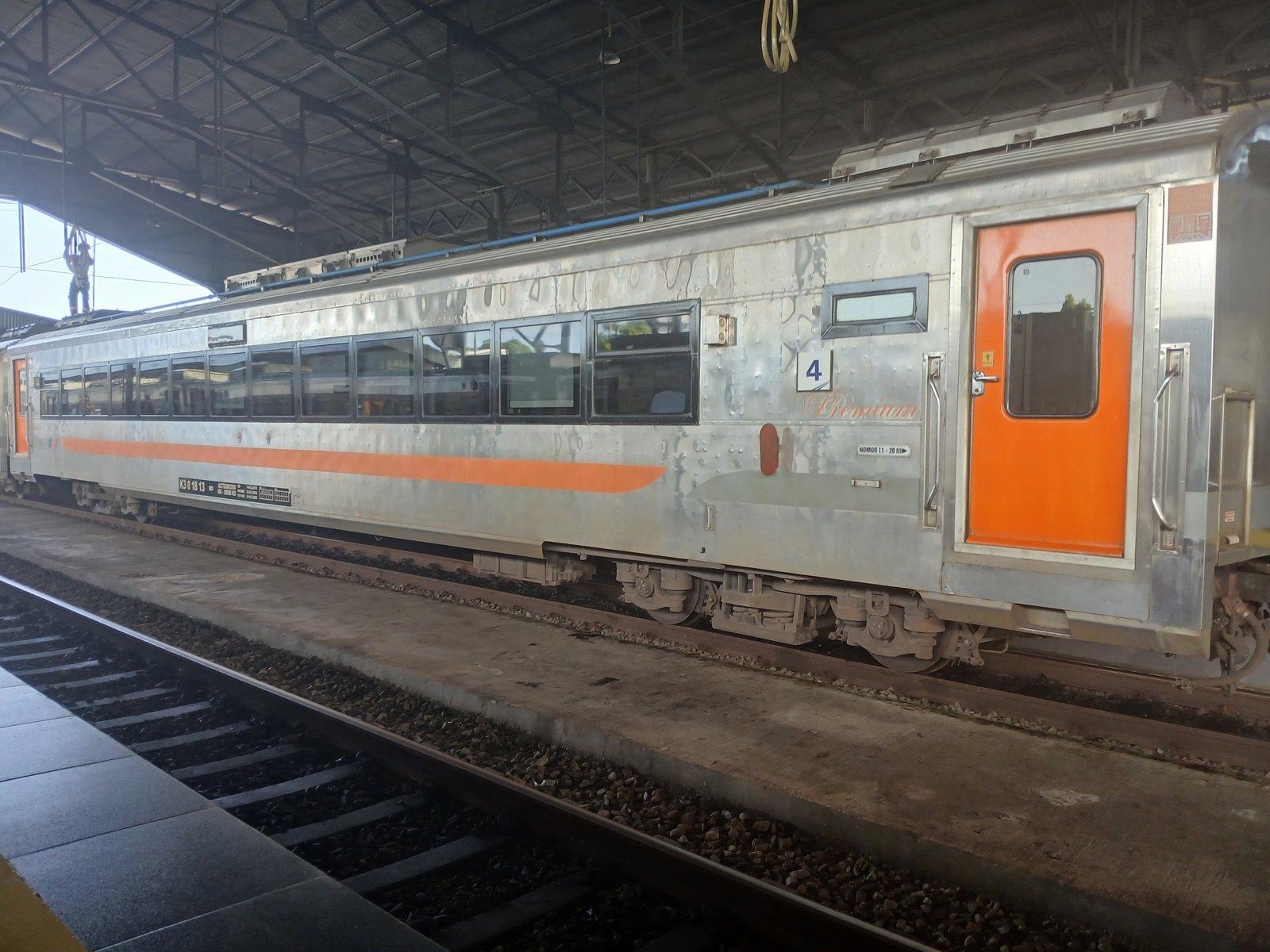 Rangkaian kereta malabar tujuan malang