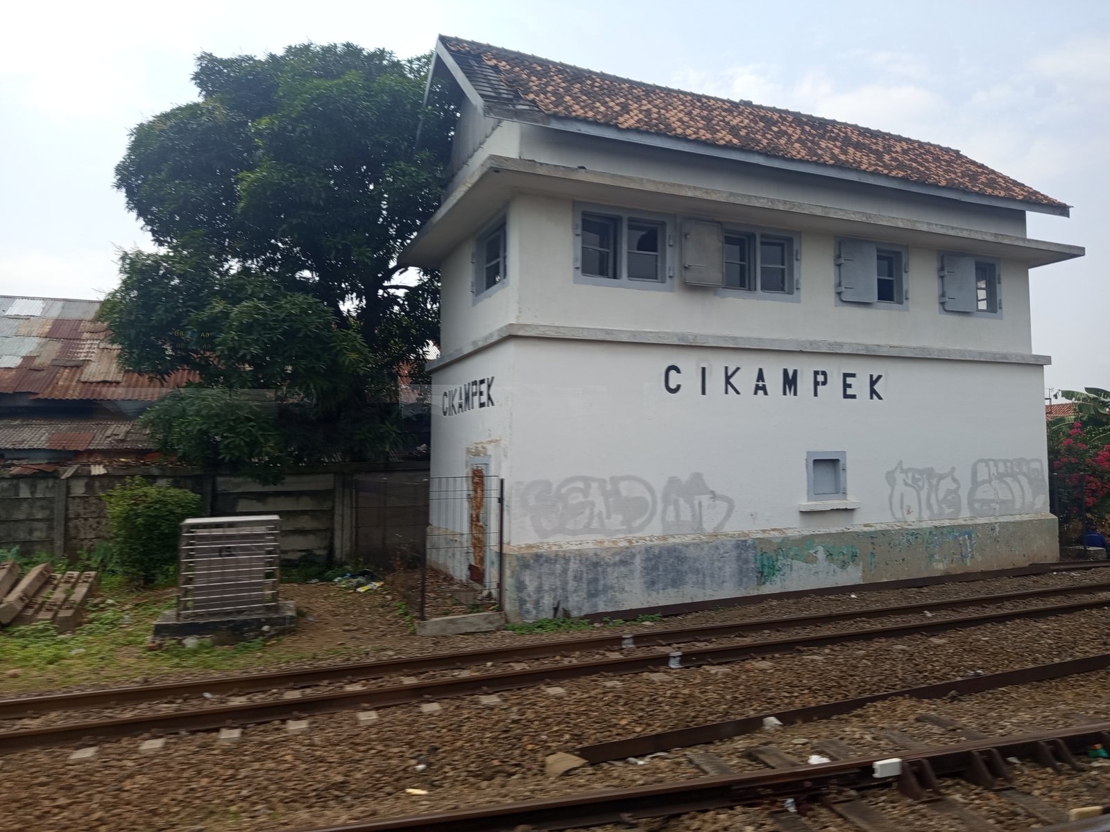 Rumah Sinyal Cikampek