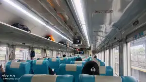 Interior Kereta Api Purwojaya Tambahan (Cilacap – Gambir PP)