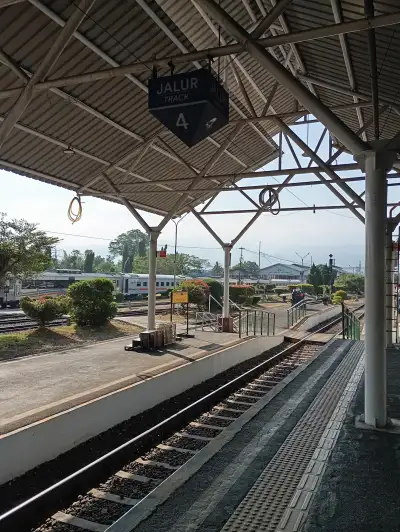 Jalur 4