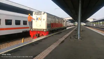 KA 286/283 Serayu Purwokerto -Pasar senen