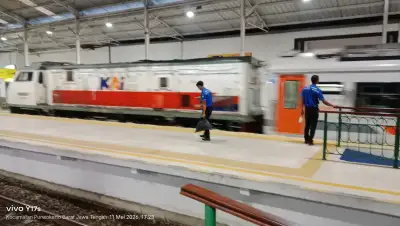 Kereta api Kertanegara tiba di purwokerto
