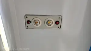 Lampu Baca Kereta Api – Fitur Kenyamanan Penumpang di Dalam Kerete api