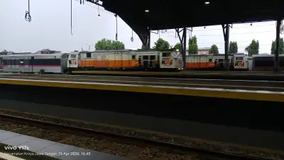 Lokomotif bersimpangan