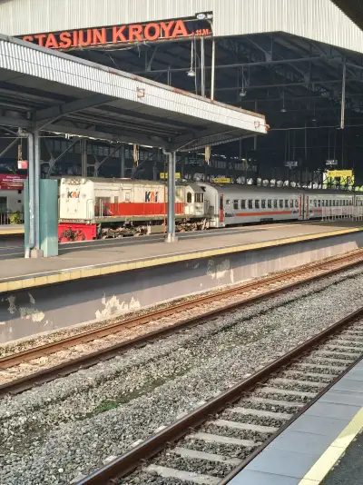 Momen pagi di Stasiun Kroya! 