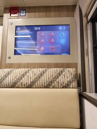 Papan kereta makan Bangunkarta