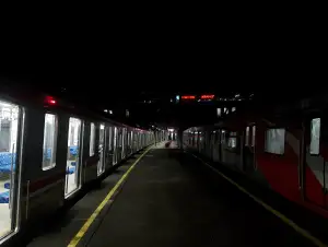 Cikarang Mode KRL jam pertama 04.12WIB