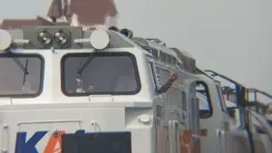 Ramah menyapa membawa KA tanker 