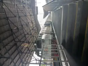 Penarik kereta yang selalu penuh semangat
