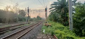Foto sunset di stasiun tambun