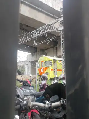 kereta penolong keluar BYMRI