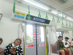 Pertama kali naik KRL inka