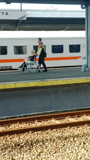 Pelayanan Petugas Satpam Kereta api