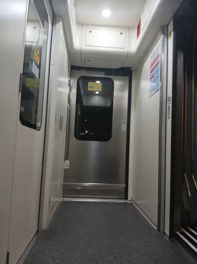 Pintu kereta singasari saat ini