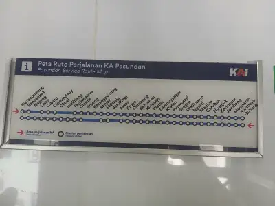 Rute yang di lalui kereta pasundan tujuan kiaracondong